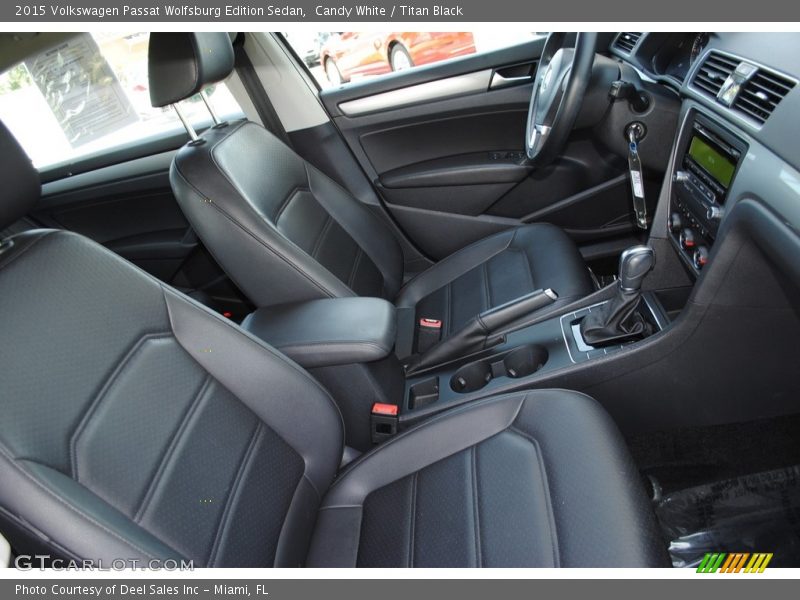 Candy White / Titan Black 2015 Volkswagen Passat Wolfsburg Edition Sedan