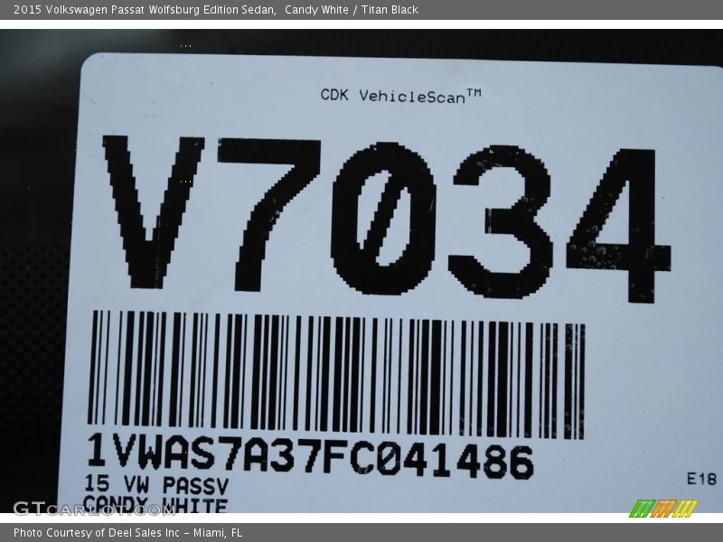 Candy White / Titan Black 2015 Volkswagen Passat Wolfsburg Edition Sedan