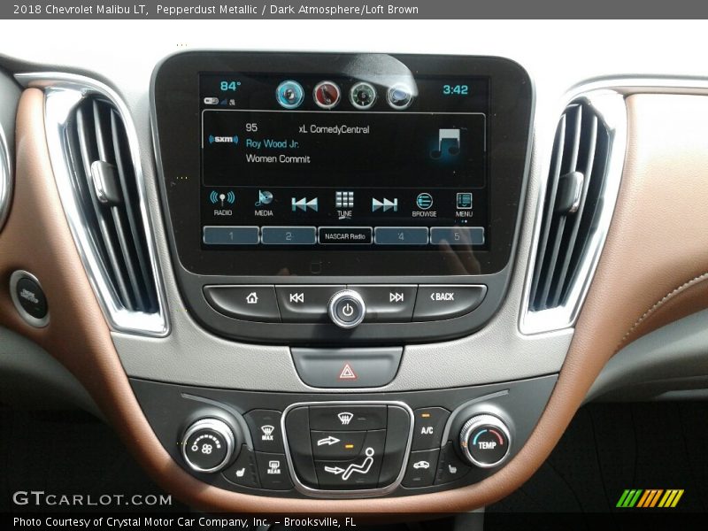 Pepperdust Metallic / Dark Atmosphere/Loft Brown 2018 Chevrolet Malibu LT