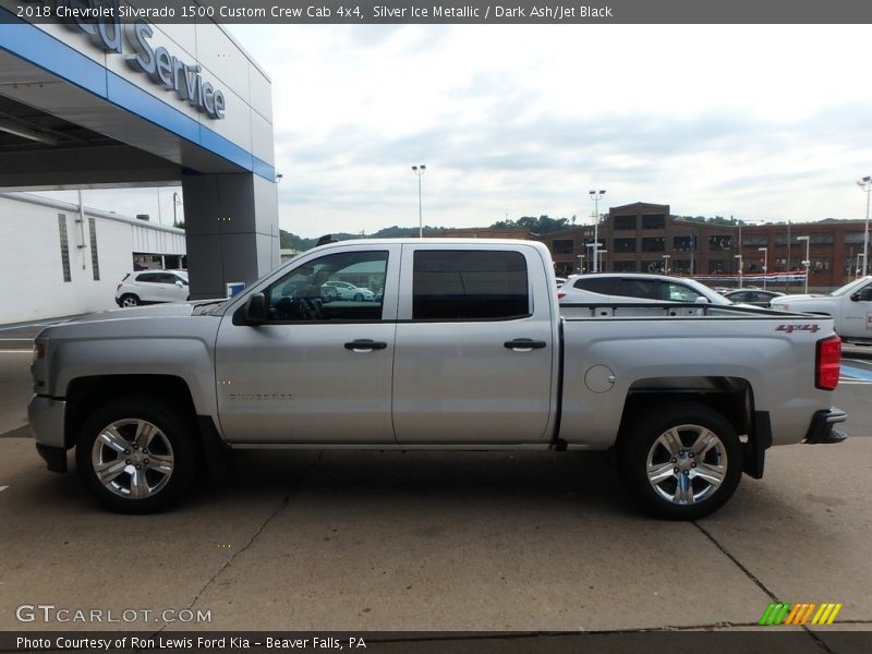 Silver Ice Metallic / Dark Ash/Jet Black 2018 Chevrolet Silverado 1500 Custom Crew Cab 4x4