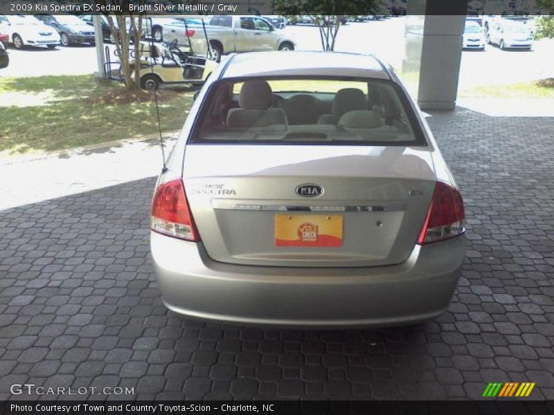Bright Silver Metallic / Gray 2009 Kia Spectra EX Sedan