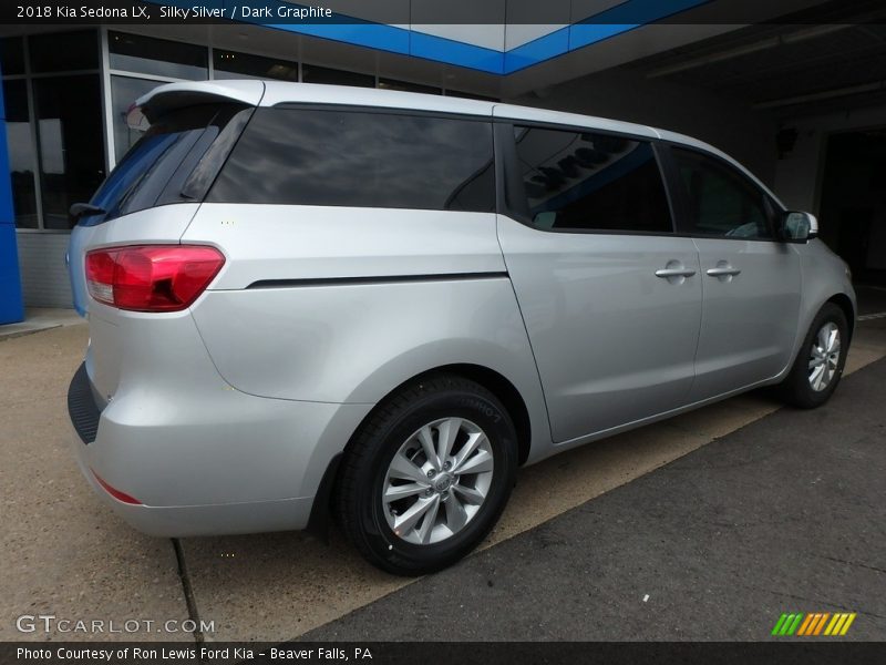 Silky Silver / Dark Graphite 2018 Kia Sedona LX