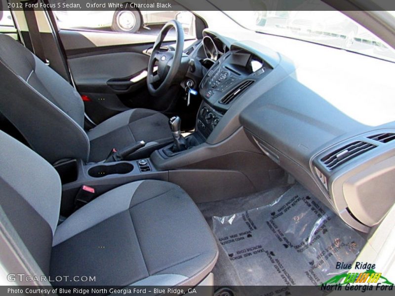 Oxford White / Charcoal Black 2012 Ford Focus S Sedan