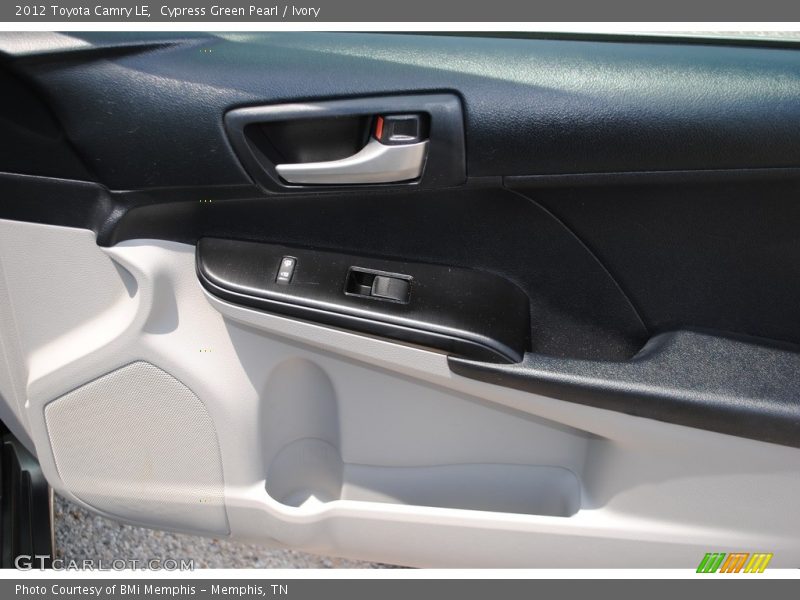 Cypress Green Pearl / Ivory 2012 Toyota Camry LE