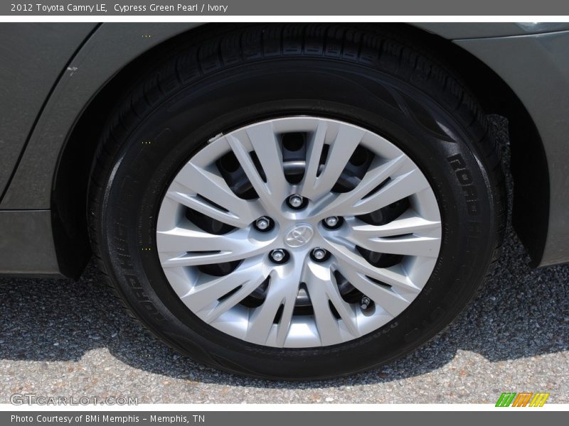 Cypress Green Pearl / Ivory 2012 Toyota Camry LE