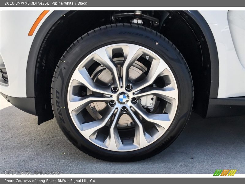 Alpine White / Black 2018 BMW X5 sDrive35i