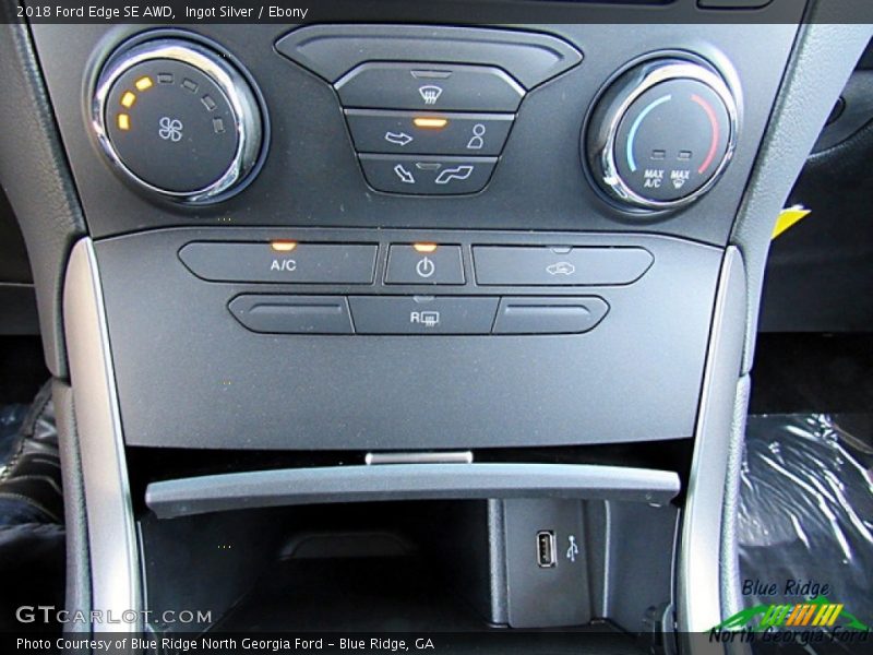 Ingot Silver / Ebony 2018 Ford Edge SE AWD