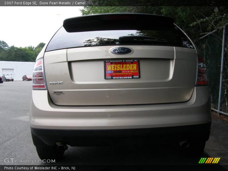 Dune Pearl Metallic / Camel 2007 Ford Edge SE