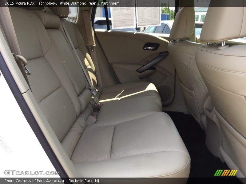 White Diamond Pearl / Parchment 2015 Acura RDX Technology