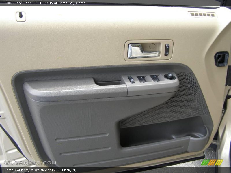 Dune Pearl Metallic / Camel 2007 Ford Edge SE