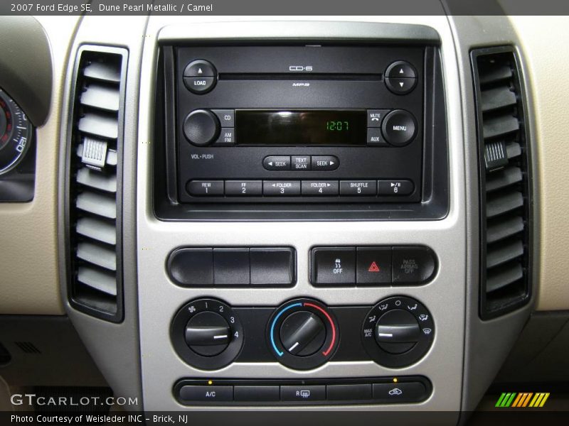 Dune Pearl Metallic / Camel 2007 Ford Edge SE