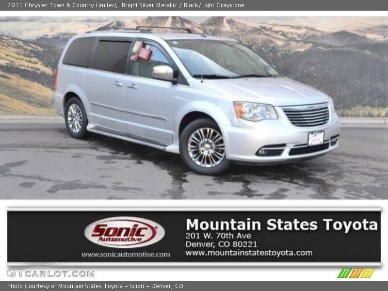 Bright Silver Metallic / Black/Light Graystone 2011 Chrysler Town & Country Limited