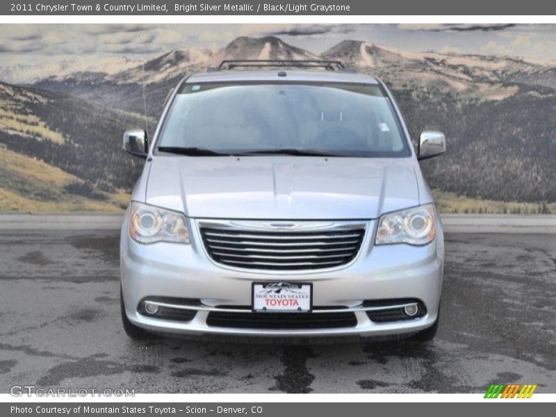 Bright Silver Metallic / Black/Light Graystone 2011 Chrysler Town & Country Limited