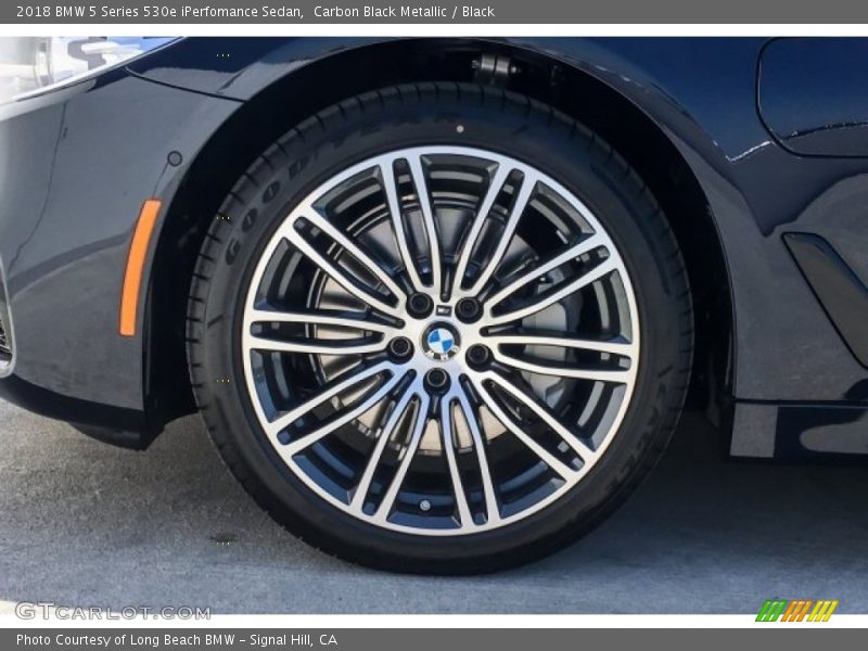 Carbon Black Metallic / Black 2018 BMW 5 Series 530e iPerfomance Sedan