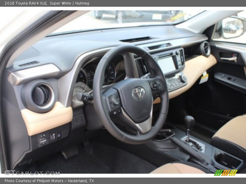 Super White / Nutmeg 2018 Toyota RAV4 XLE