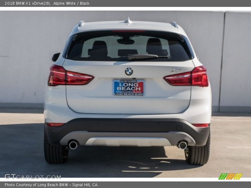 Alpine White / Black 2018 BMW X1 xDrive28i