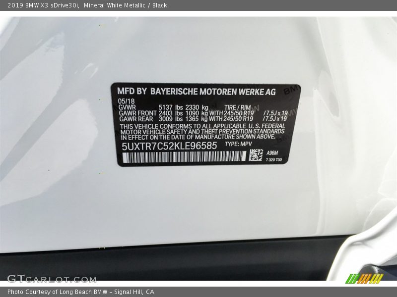 2019 X3 sDrive30i Mineral White Metallic Color Code A96
