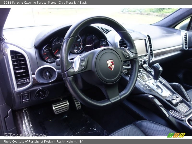 Meteor Grey Metallic / Black 2011 Porsche Cayenne Turbo