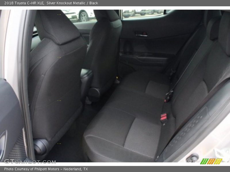 Silver Knockout Metallic / Black 2018 Toyota C-HR XLE