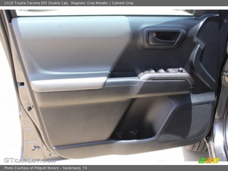 Magnetic Gray Metallic / Cement Gray 2018 Toyota Tacoma SR5 Double Cab