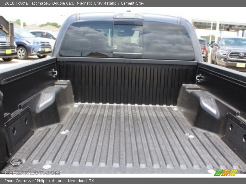 Magnetic Gray Metallic / Cement Gray 2018 Toyota Tacoma SR5 Double Cab
