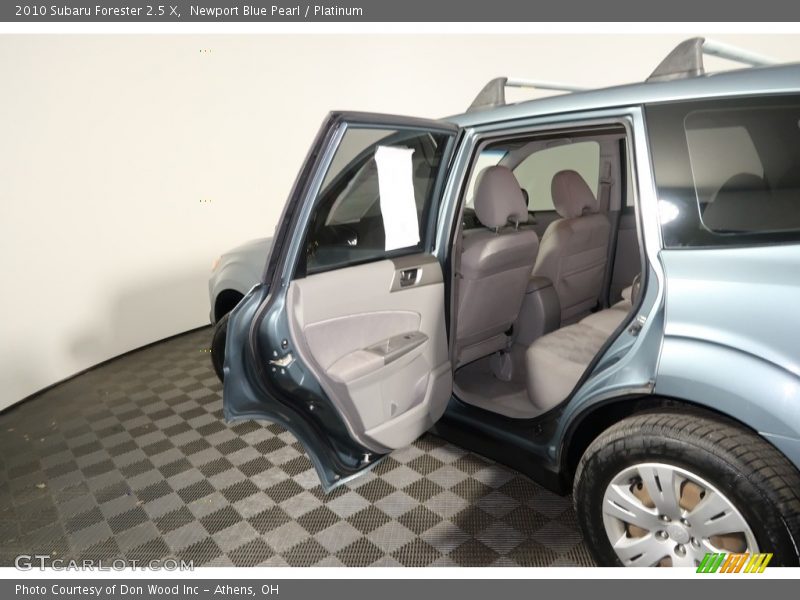 Newport Blue Pearl / Platinum 2010 Subaru Forester 2.5 X