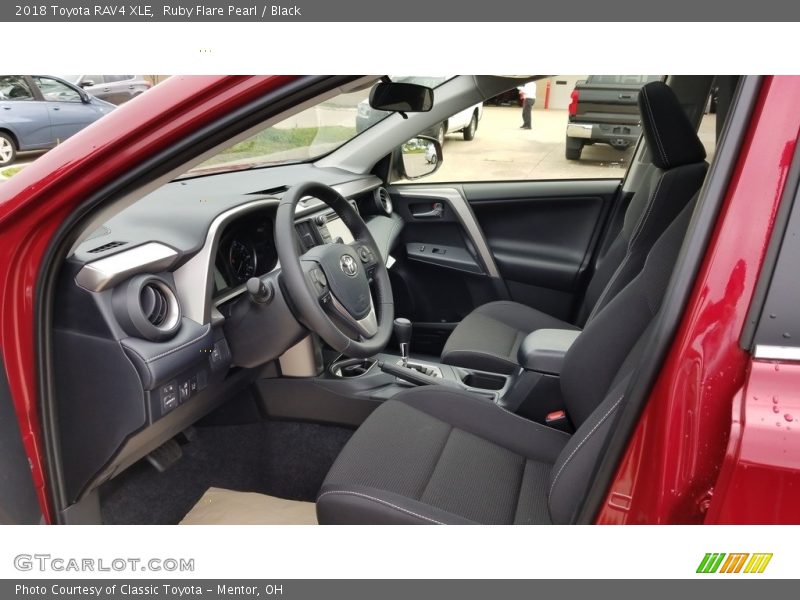 Ruby Flare Pearl / Black 2018 Toyota RAV4 XLE