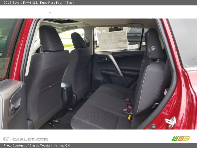 Ruby Flare Pearl / Black 2018 Toyota RAV4 XLE