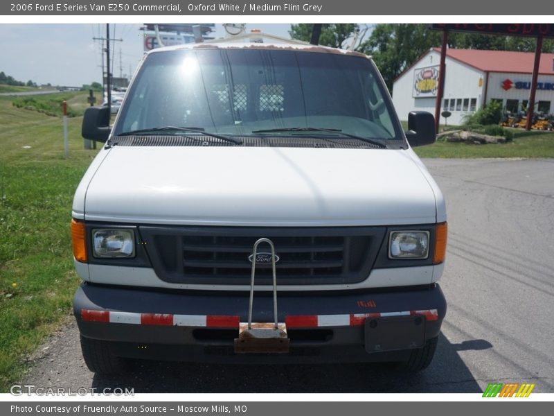 Oxford White / Medium Flint Grey 2006 Ford E Series Van E250 Commercial