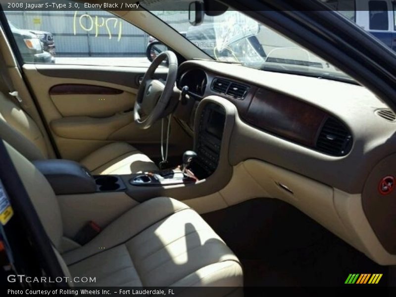 Ebony Black / Ivory 2008 Jaguar S-Type 3.0