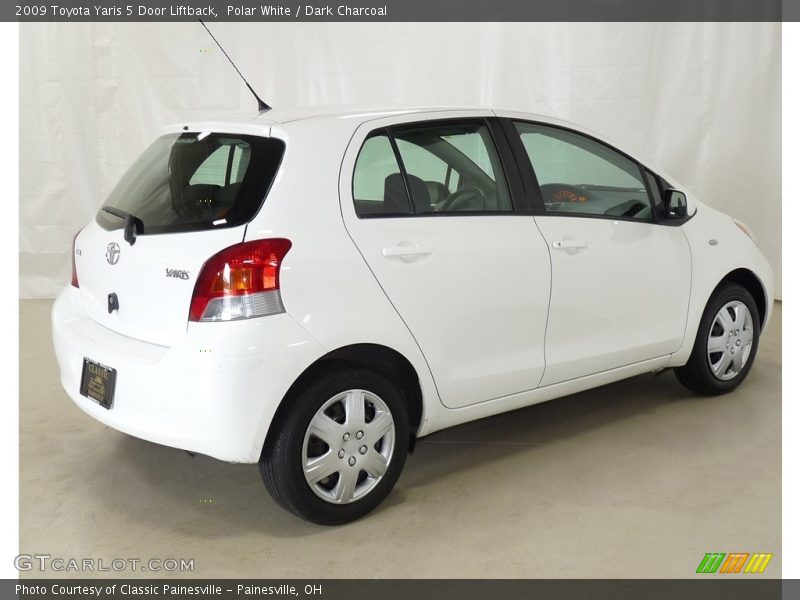 Polar White / Dark Charcoal 2009 Toyota Yaris 5 Door Liftback