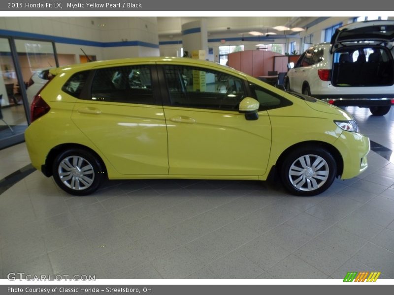 Mystic Yellow Pearl / Black 2015 Honda Fit LX