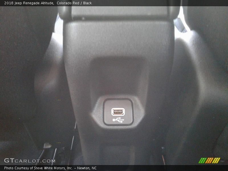 Colorado Red / Black 2018 Jeep Renegade Altitude