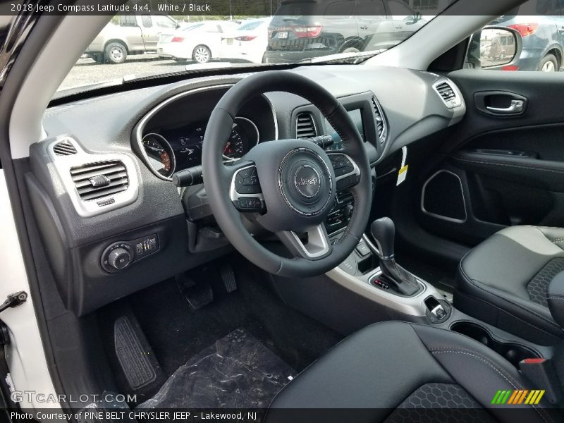 White / Black 2018 Jeep Compass Latitude 4x4