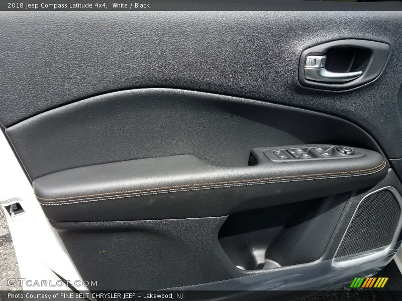 White / Black 2018 Jeep Compass Latitude 4x4