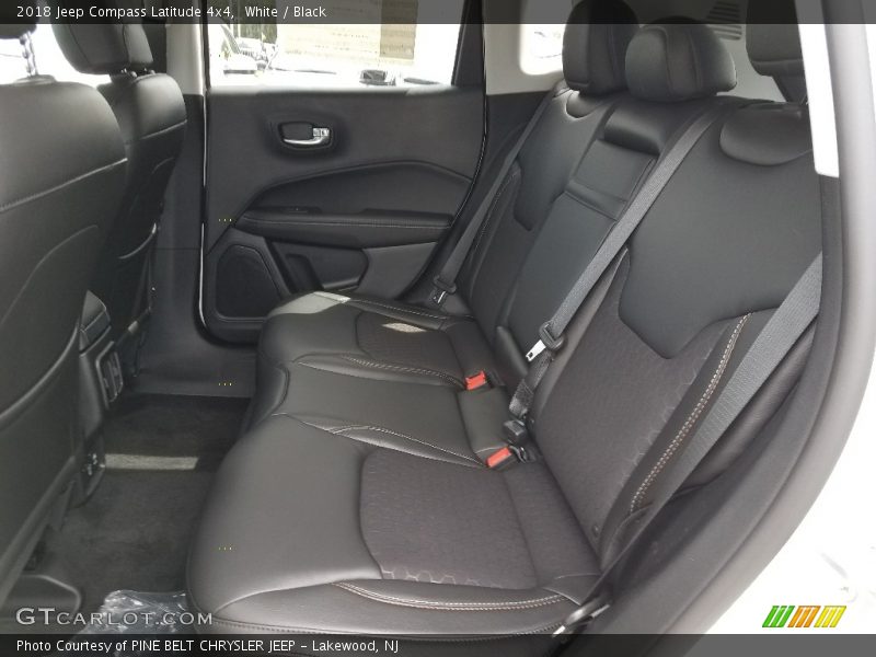 White / Black 2018 Jeep Compass Latitude 4x4