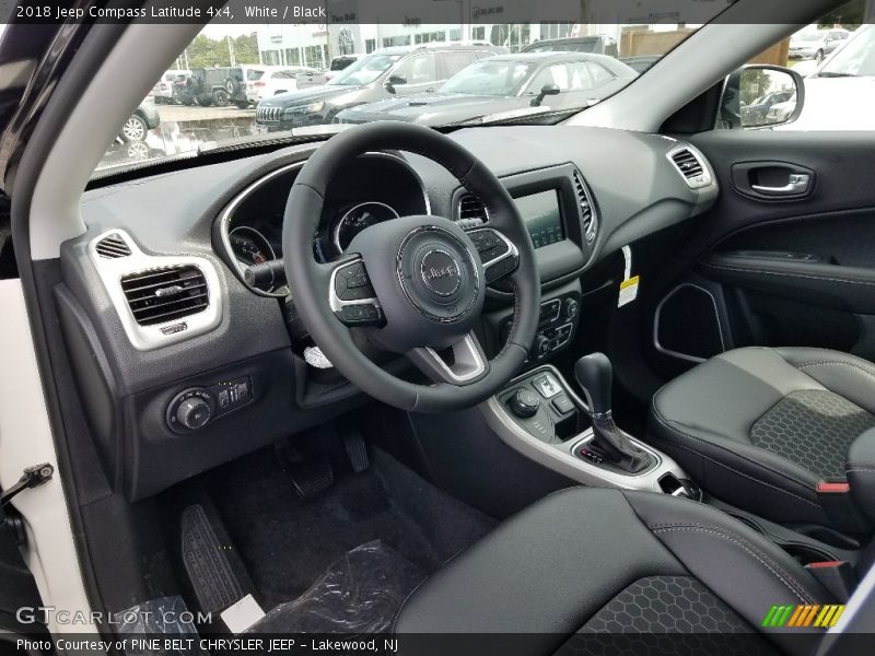 White / Black 2018 Jeep Compass Latitude 4x4