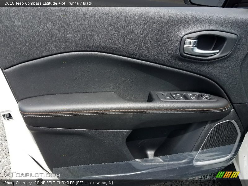 White / Black 2018 Jeep Compass Latitude 4x4