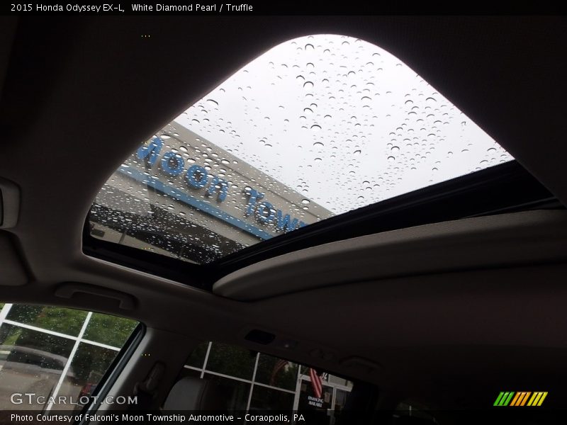 White Diamond Pearl / Truffle 2015 Honda Odyssey EX-L