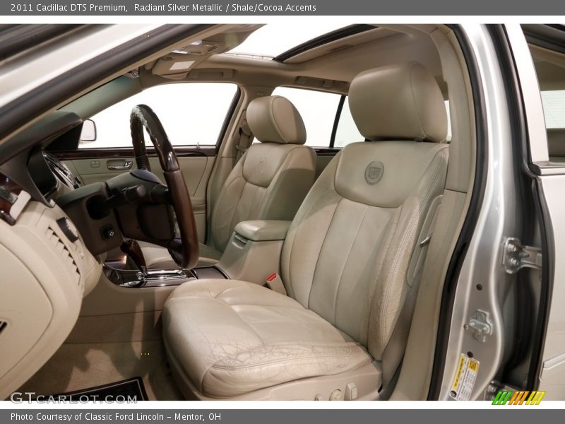 Radiant Silver Metallic / Shale/Cocoa Accents 2011 Cadillac DTS Premium
