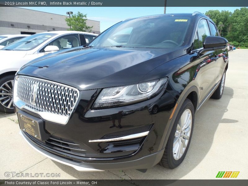 Infinite Black Metallic / Ebony 2019 Lincoln MKC FWD