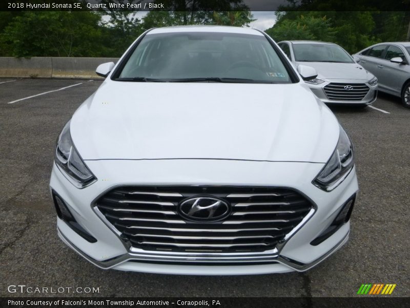 Quartz White Pearl / Black 2018 Hyundai Sonata SE