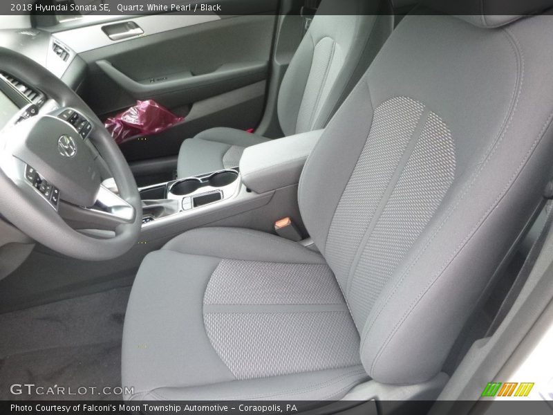 Quartz White Pearl / Black 2018 Hyundai Sonata SE