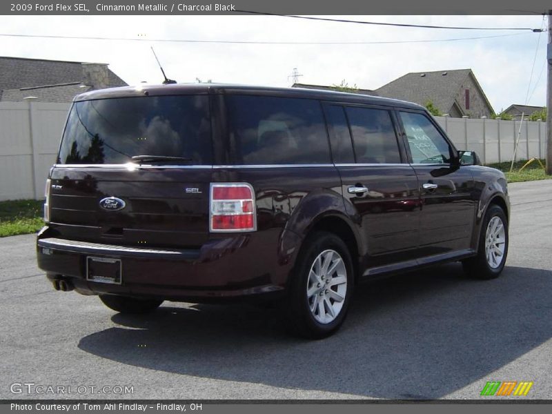 Cinnamon Metallic / Charcoal Black 2009 Ford Flex SEL