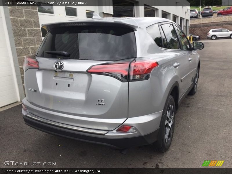 Silver Sky Metallic / Black 2018 Toyota RAV4 LE