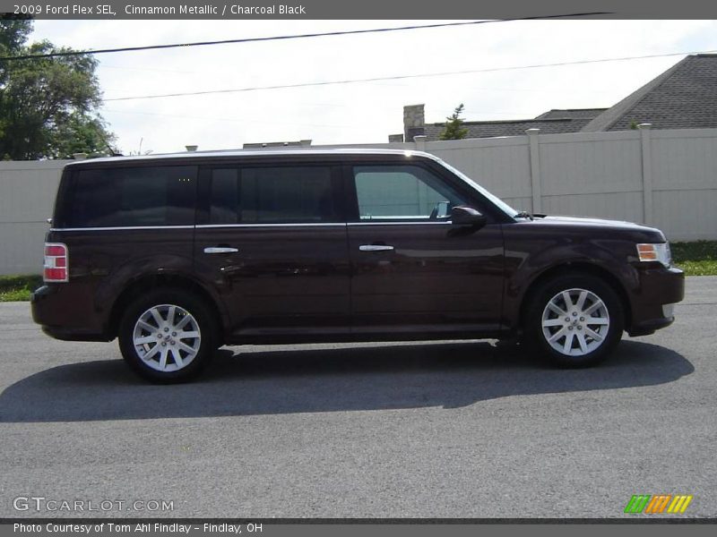 Cinnamon Metallic / Charcoal Black 2009 Ford Flex SEL