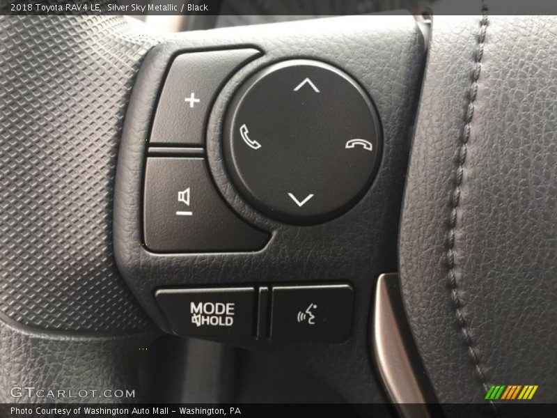 Silver Sky Metallic / Black 2018 Toyota RAV4 LE
