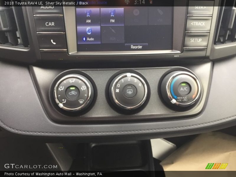 Silver Sky Metallic / Black 2018 Toyota RAV4 LE