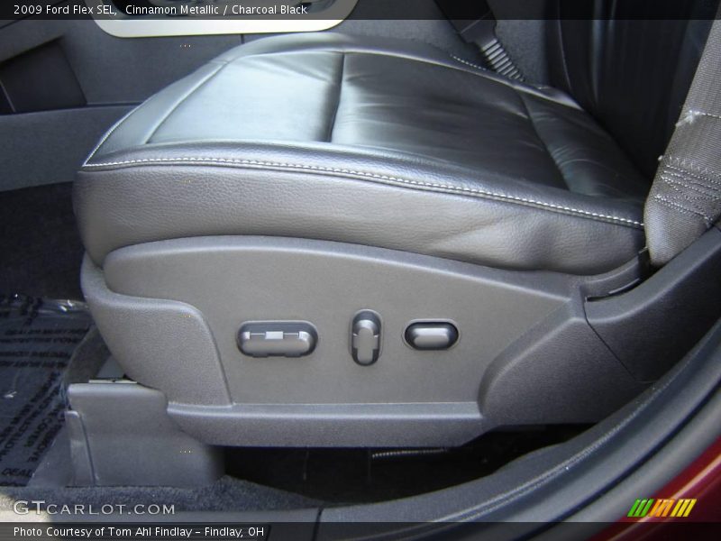 Cinnamon Metallic / Charcoal Black 2009 Ford Flex SEL