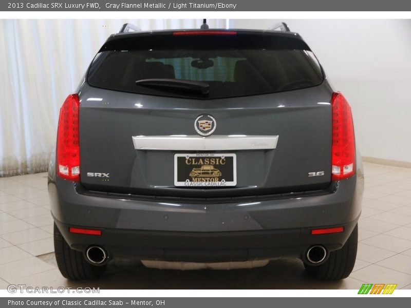 Gray Flannel Metallic / Light Titanium/Ebony 2013 Cadillac SRX Luxury FWD
